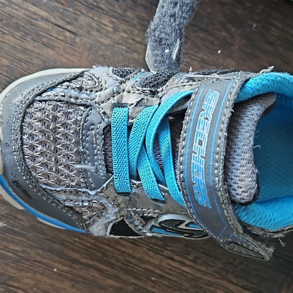 Skechers shoes - Picture 7 of 8